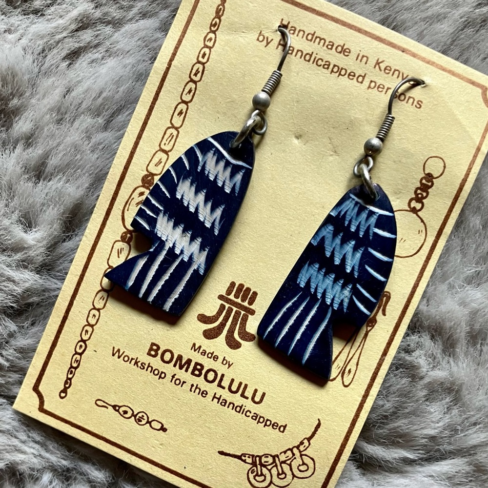 FREE w/ purchase Handcrafted Soapstone blue fish earrings made in Bombolulu
